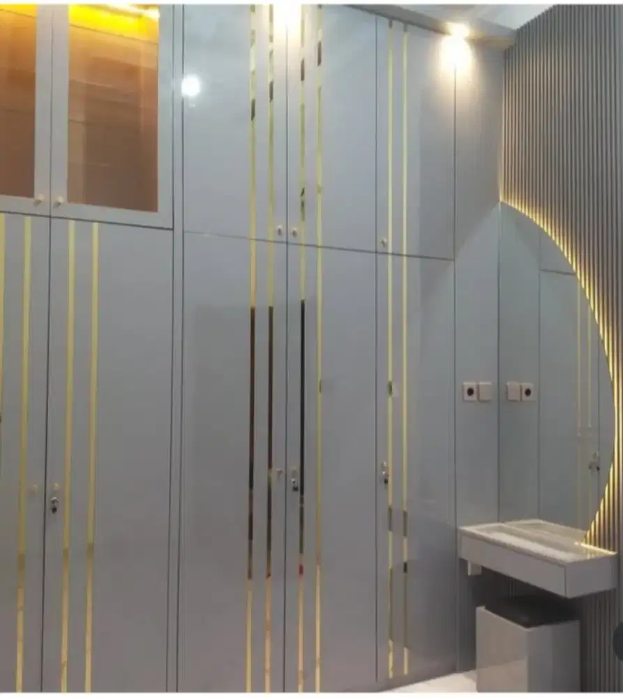 Lemari Baju Khusus Tempahan