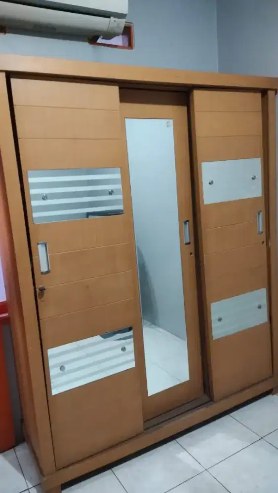 Jual lemari pakaian meja rias dan meja kayu jati