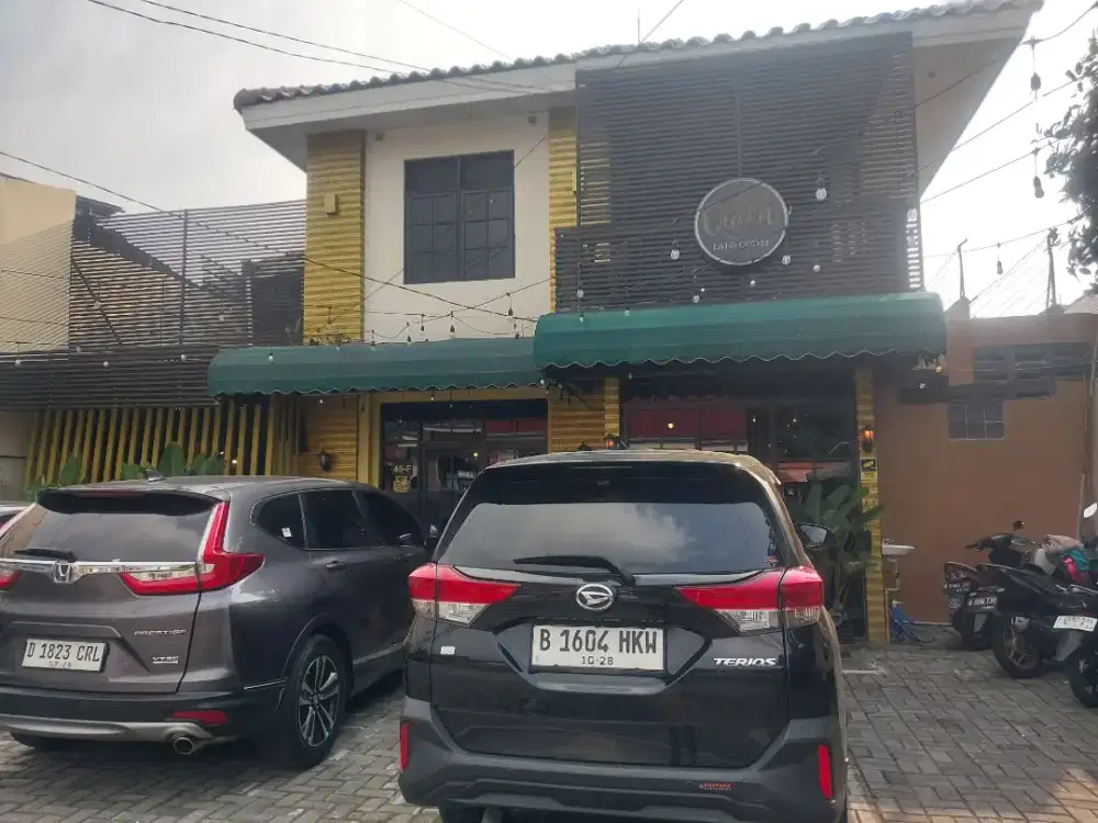 Dii sewakan cafe/kantor 2 lantai