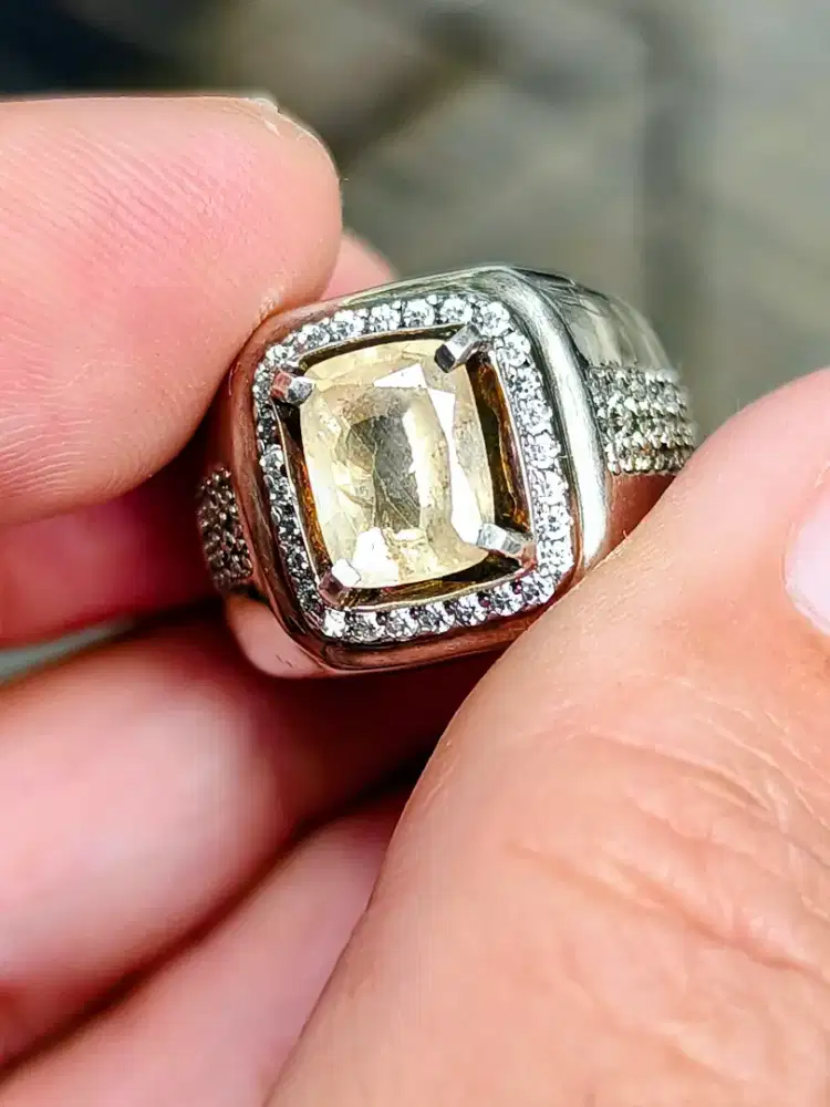 Batu yellow safir sapphire Srilanka 2.82 crat perak memo CGL