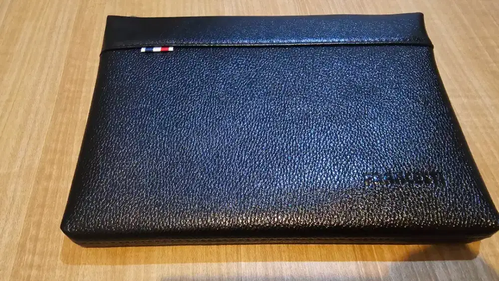 Clutch Francesti – Hitam Elegan | Kulit Premium