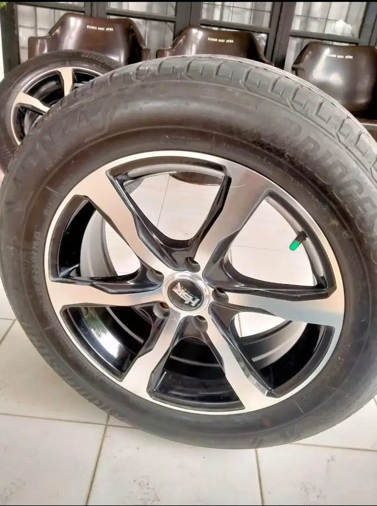Ban dan velg ring 17