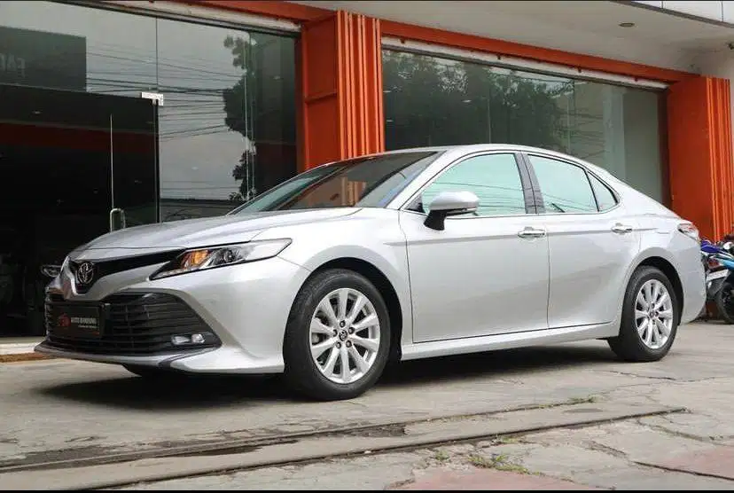 Toyota Camry 2.5V Bensin AT 2019