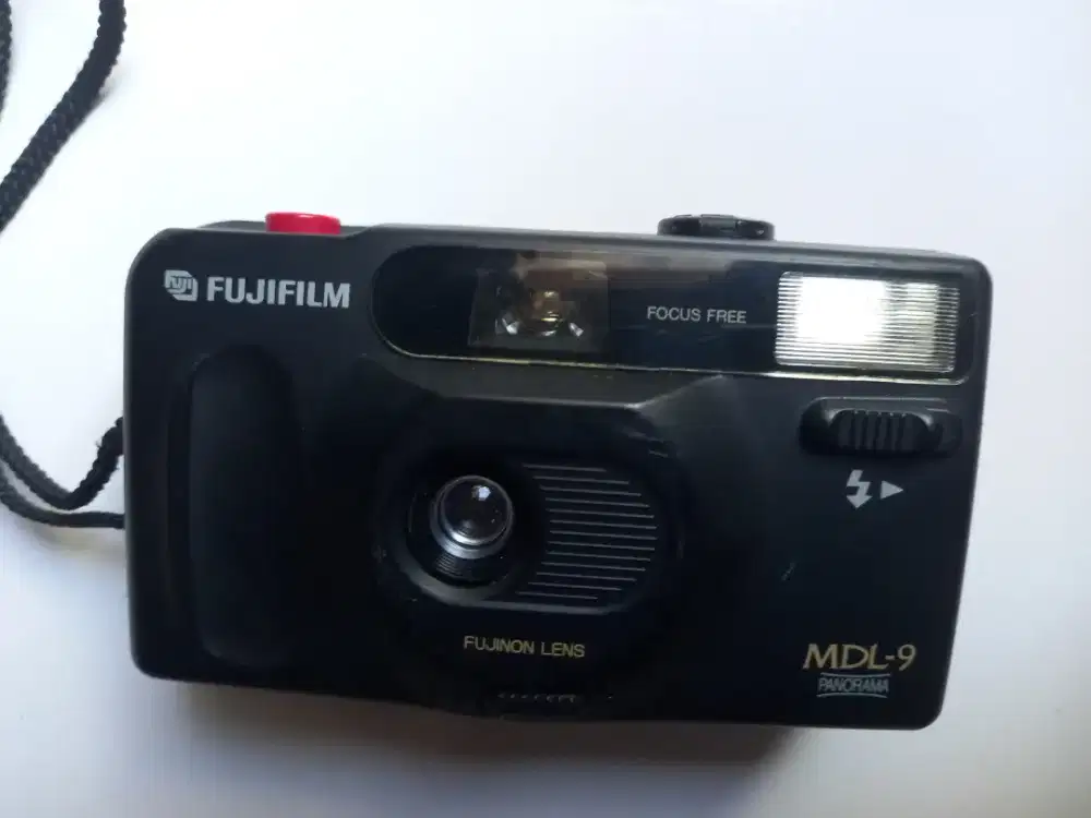 Kamera Fuji Jadul MDL-9,Kondisi Mati,Body Mulus,buat Pajangan