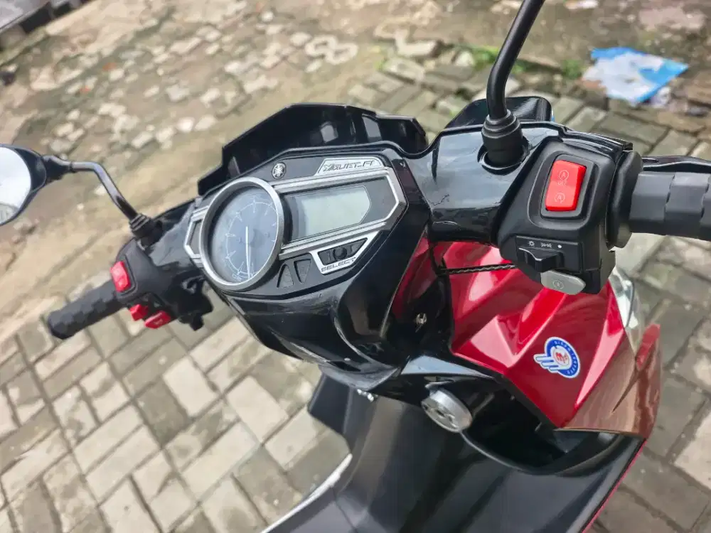 Yamaha nouvo Z 2007  batok sx velg elegan tameng vietnam