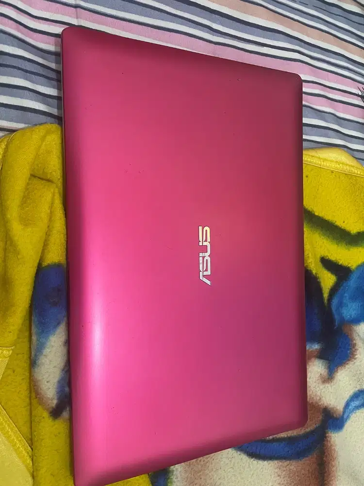 Notebook ASUS X201E masih nyala minus baterai rusak