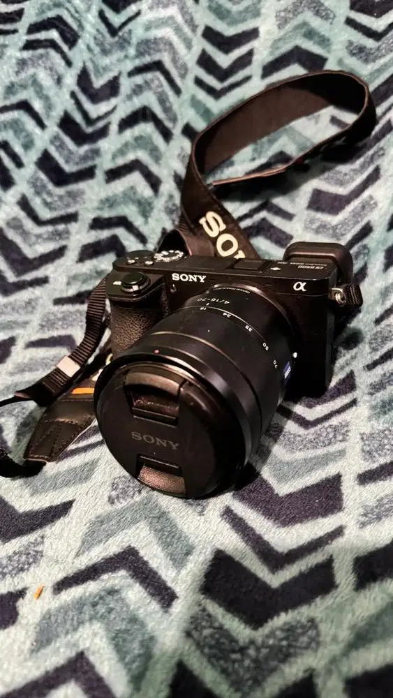 Jual Cepat Sony Alpha A6500 + Lensa Vario-Tessar T* 16-70mm F4 ZA OSS