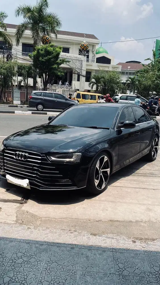 Audi A4 / MOD RS5