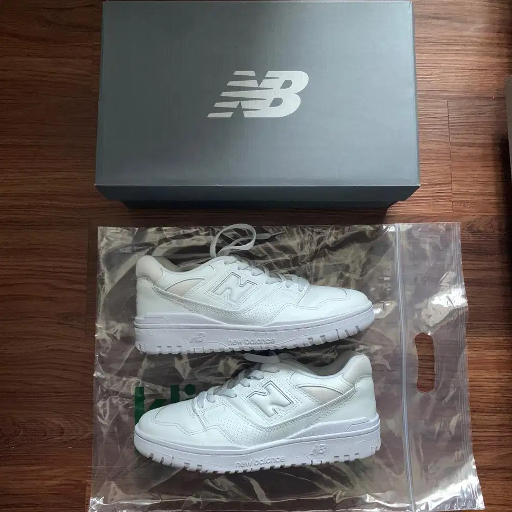 Sepatu New Balance 550 White Original | Mulus | Size 41.5
