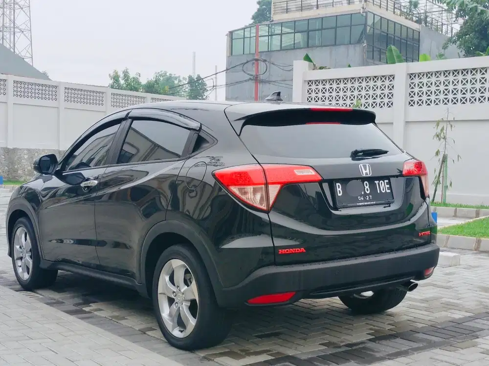 Honda HR-V 2017 siap pakai DP 8 juta murah hrv