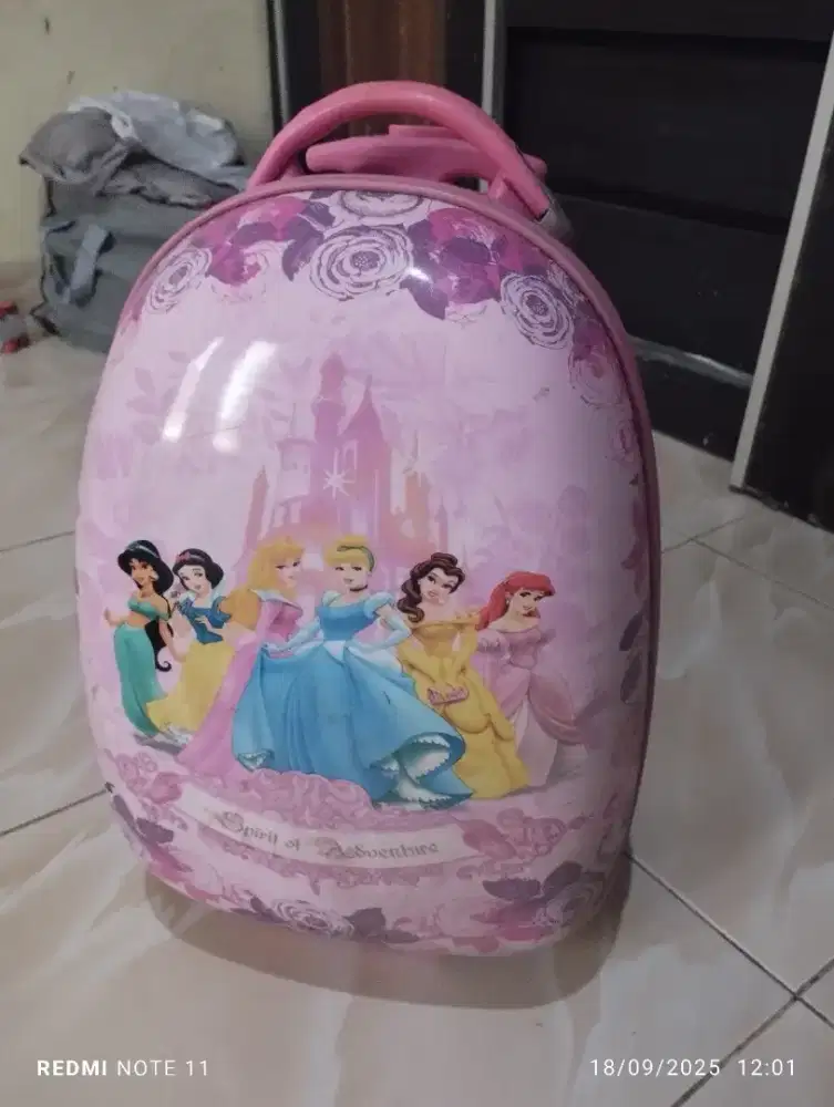 tas trolley telur Barbie muluss