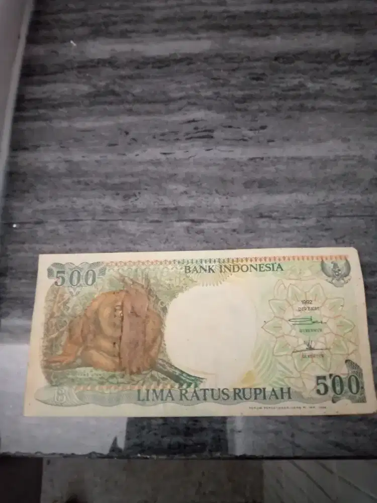 Uang kertas kuno lima ratus rupiah