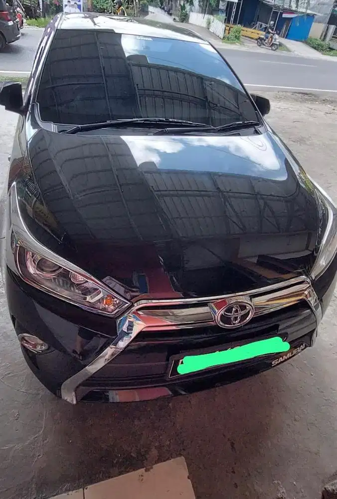 Toyota Yaris G M/T Hitam Akhir