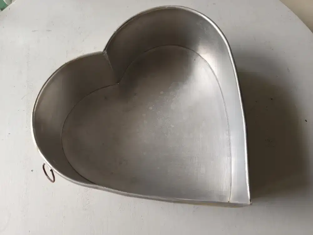 Loyang bentuk hati ukuran 22 cm