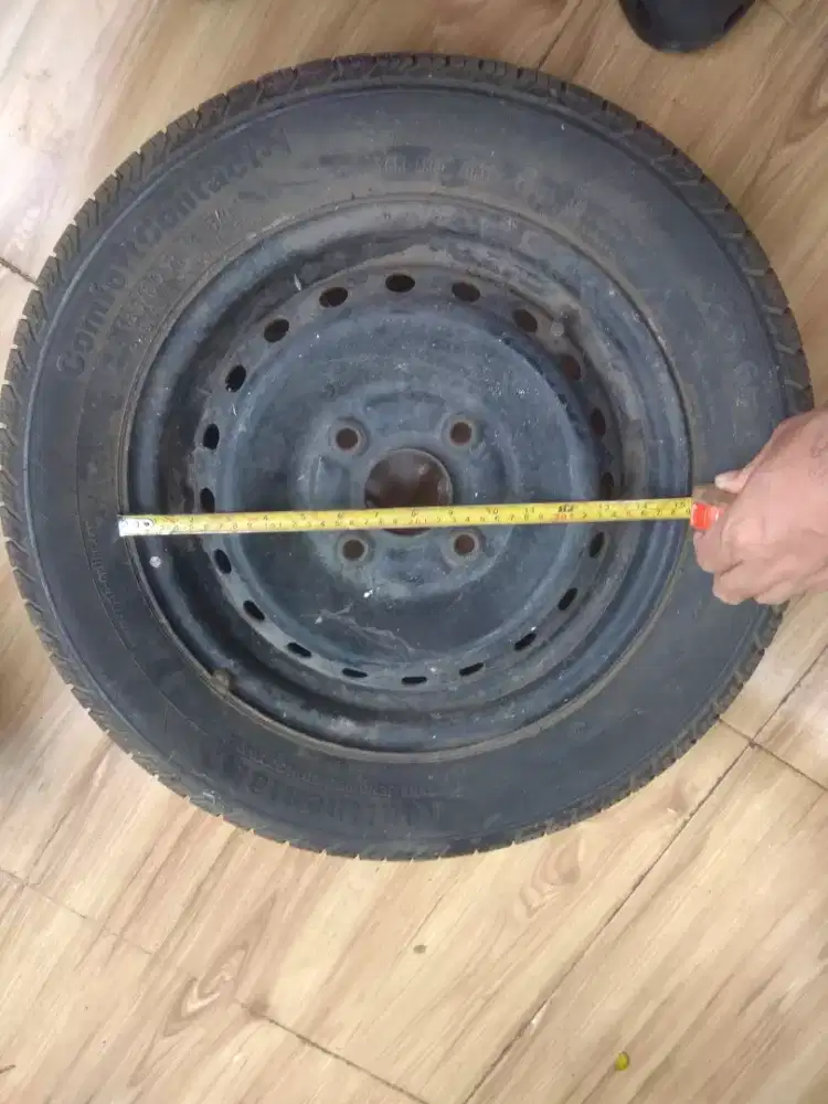 Velg Mobil Bekas