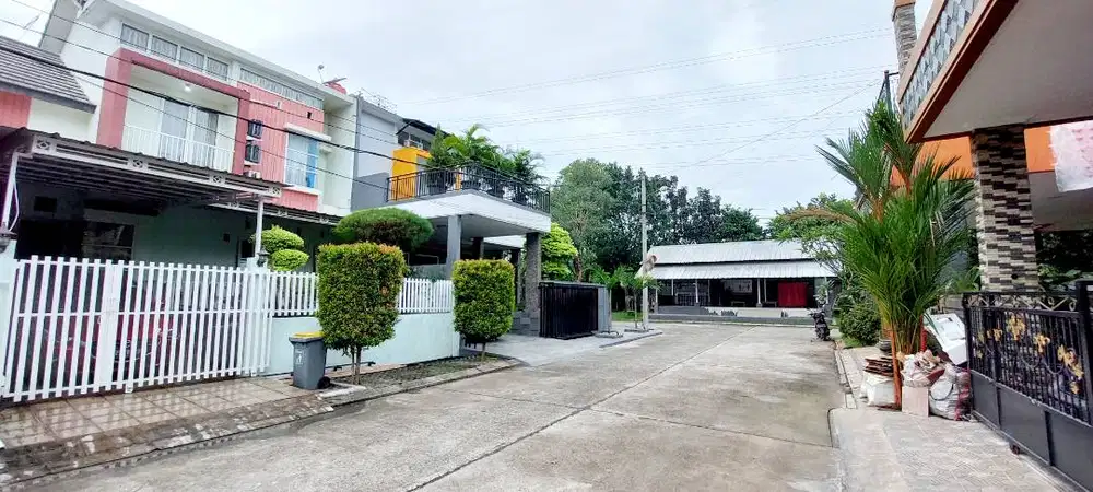 Rumah Bagus 2 Lantai Siap Huni di Bukit Golf Cibubur