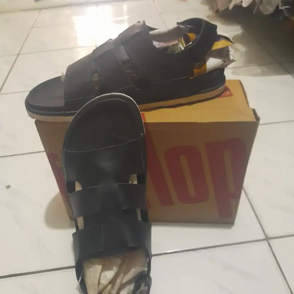 Sepatu tali pria wrn hitam size 44 merek crocodile (ori)