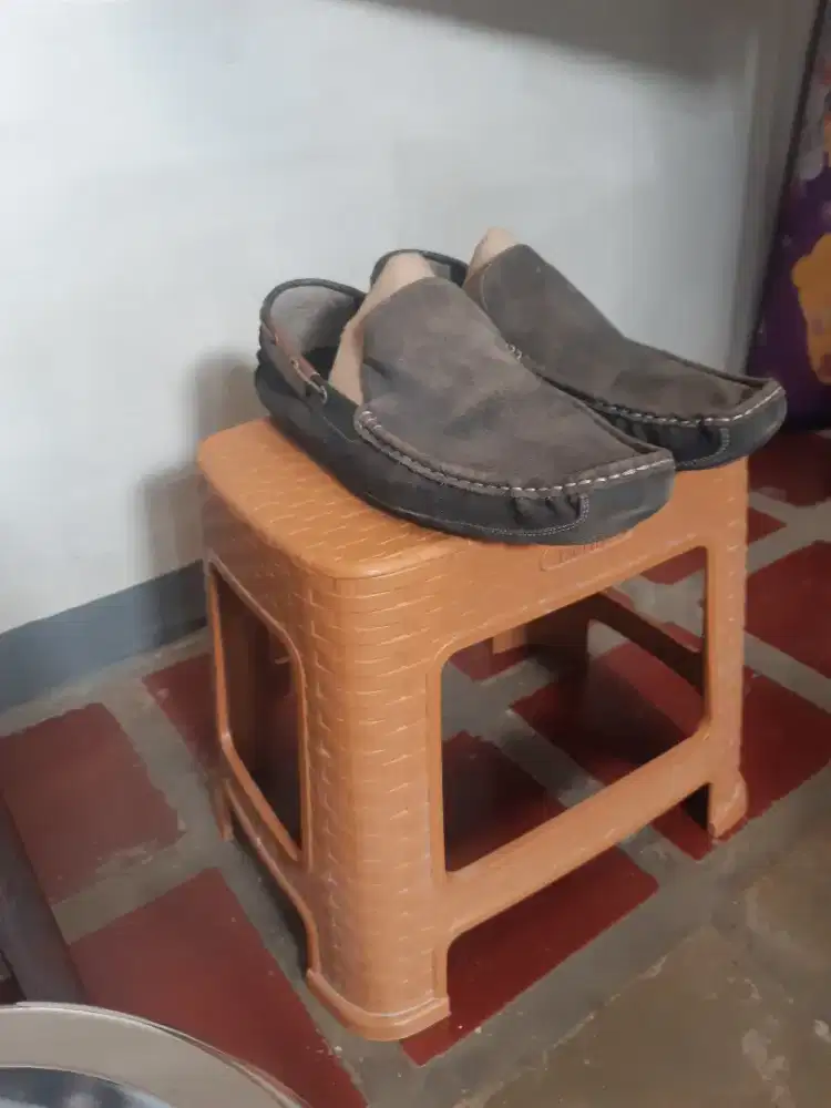 Sepatu merk HUSH PUPIES original