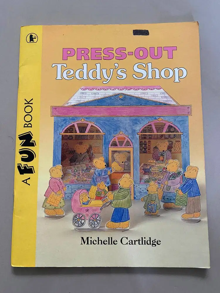A FUN BOOK – TEDDY’S SHOP - PRESS OUT - WALKER BOOKS LONDON - PRELOVED