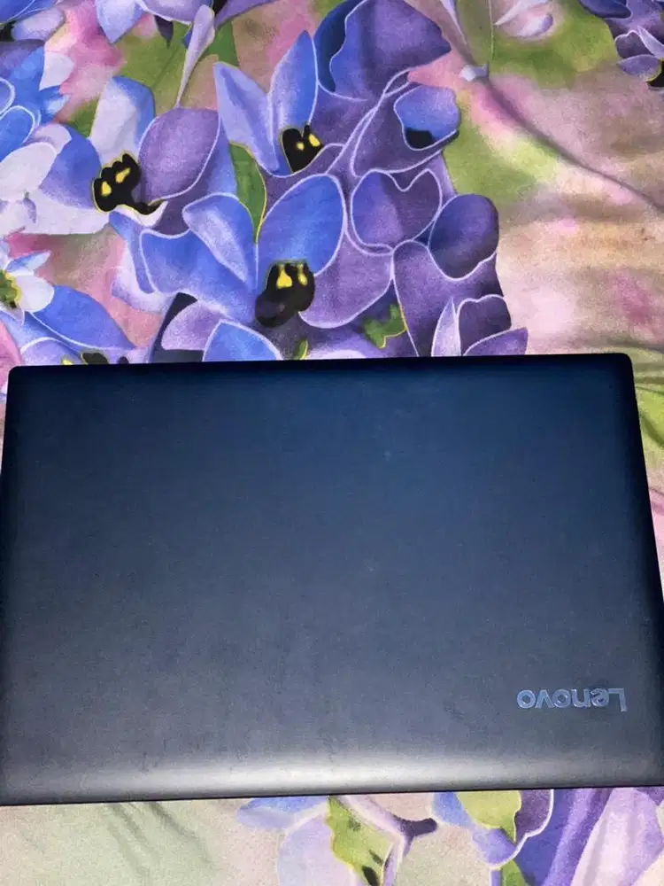 Laptop lenovo ideapad 330