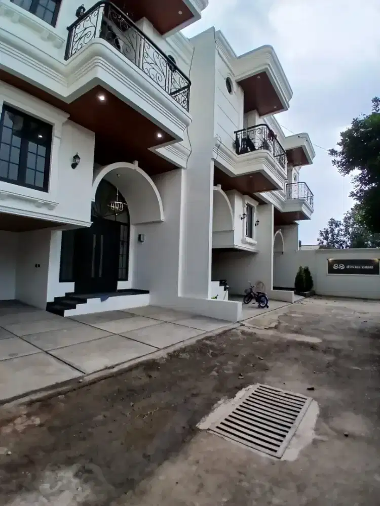 rumah mewah hrg 1,1 M bisa kpr lok.jatiraden tol bisa jtiwarna/cibubur