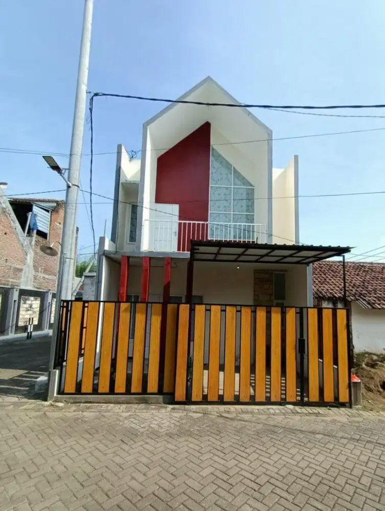 RUMAH SIAP HUNI PAKIS MURAH 2 LANTAI