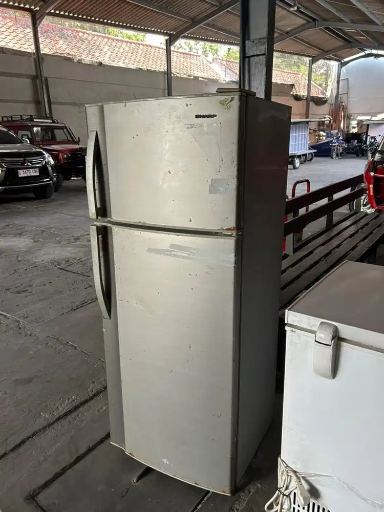 Kulkas Sharp 2 Pintu
