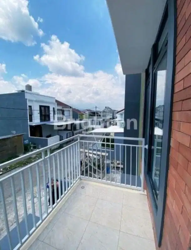 Dijual Rumah Bagus Dua Lantai Murah Dekat UB