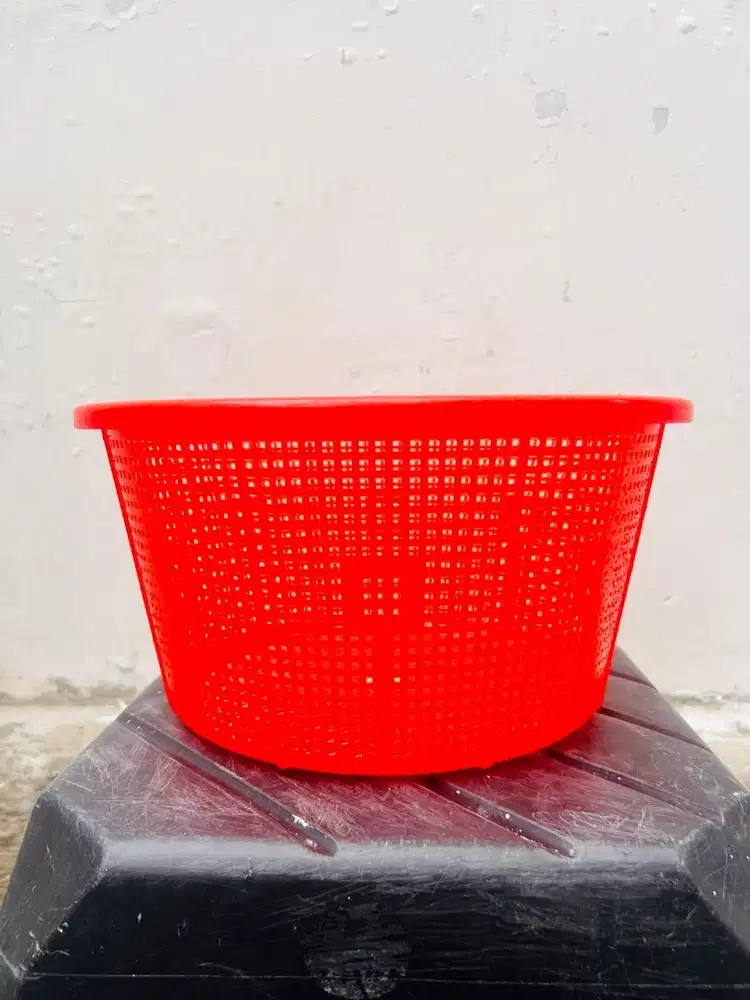 Keranjang Plastik Serbaguna D27/T14cm Merah