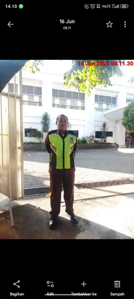 Saya sedang mencari pekerjaan driver