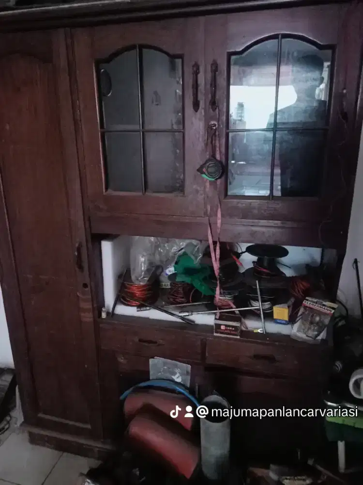 ANTIK JUAL MURAH PENINGGALAN JATI BELANDA LEMARI ORIGINAL BAGUS