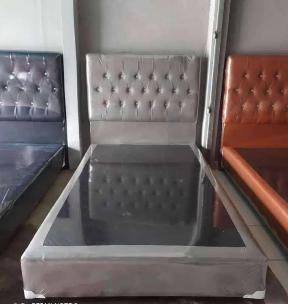 DIVAN SET/RANJANG + SANDARAN 100X200