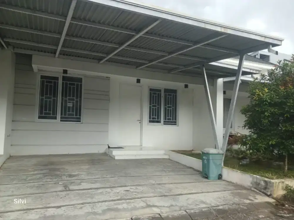 Disewakan rumah dengan prabot di Perumahan Kawanua emerald city Manado