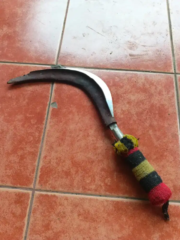 Dijual Koleksi Pribadi Clurit Baja Putih