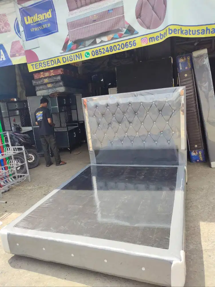 DIVAN SET/RANJANG + SANDARAN LES KACA 160X200