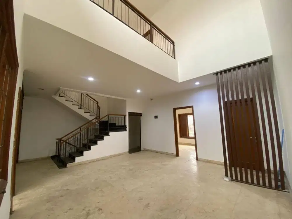 Dijual Rumah Usaha di Mainroad Mekarwangi Bandung