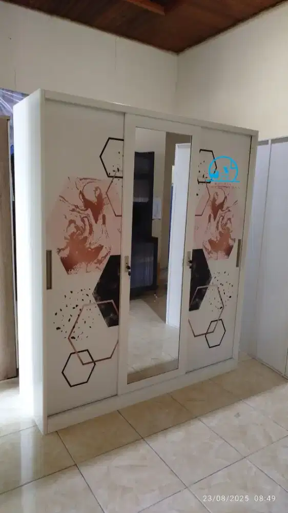 Diskon! Lemari pakaian sliding besi