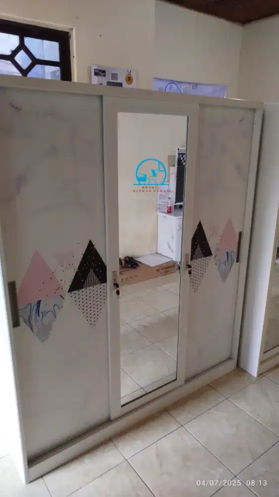 Diskon! Lemari pakaian sliding besi