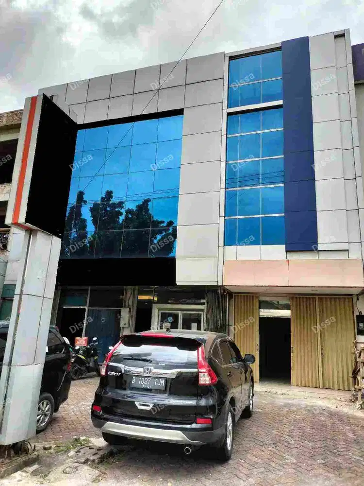 RUKO 3.5 LANTAI SIAP HUNI LOKASI STRATEGI DI KEBAYORAN LAMA