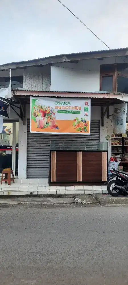 Dibutuhkan jaga kedai jus wanita