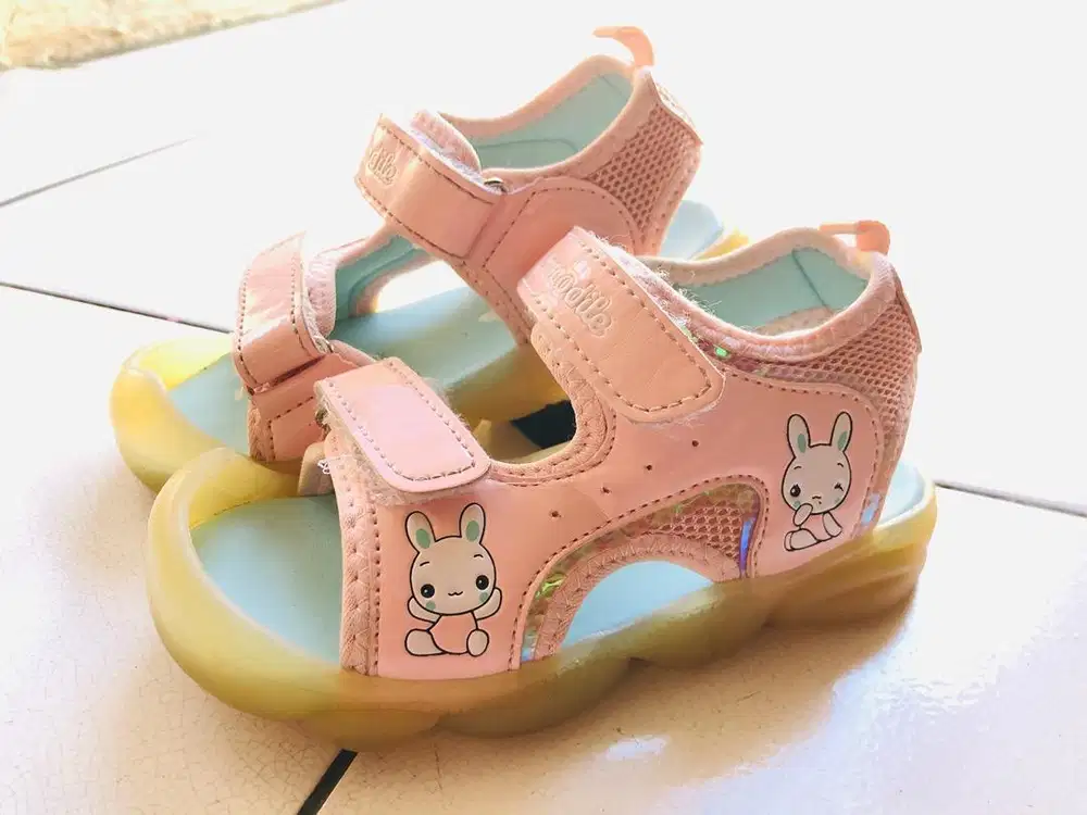 Sepatu anak crocodile