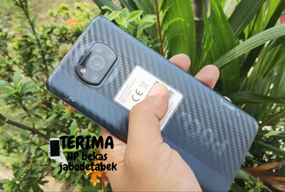 nyari hp POCO Seri F