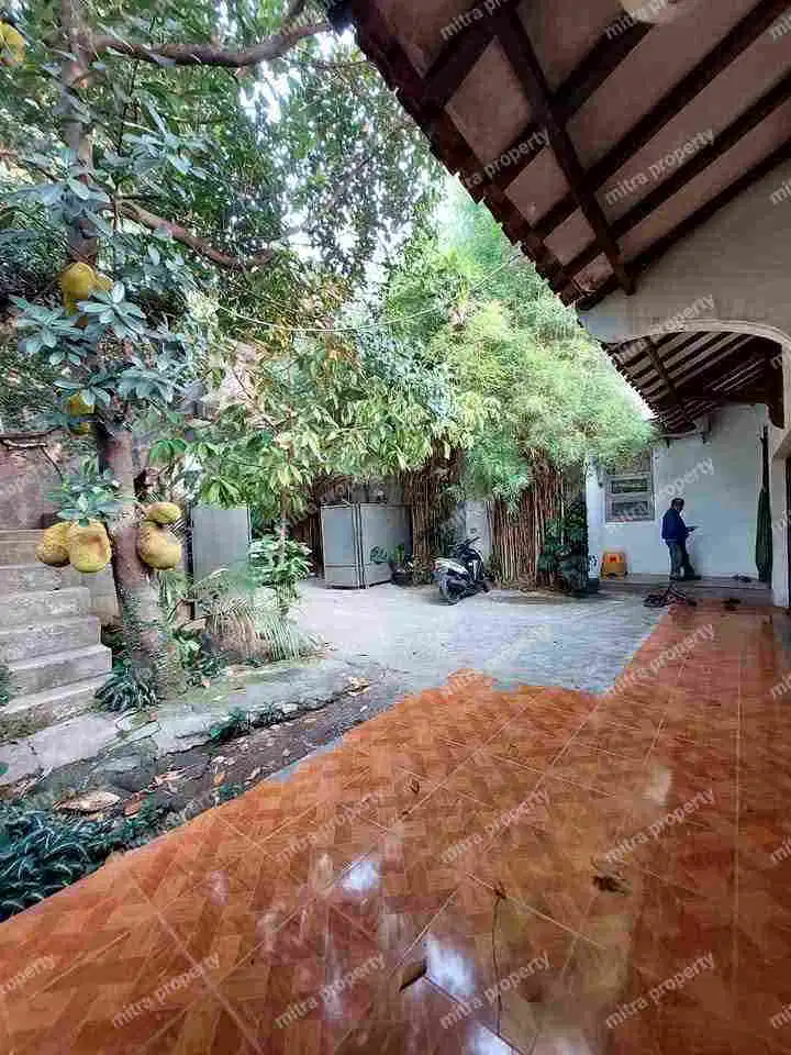 RUMAH +  3 KIOS PINGGIR JALAN UTAMA COCOK BUAT BISNIS DI PESANGGRAHAN