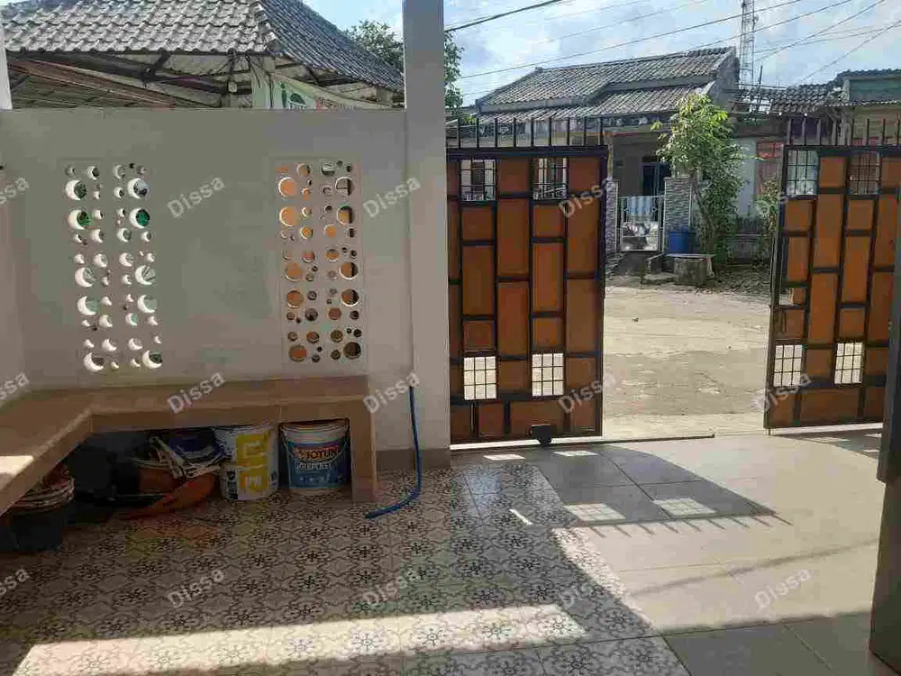 RUMAH TERAWAT SIAP HUNI DALAM CLUSTER NYAMAN DI PARUNG PANJANG
