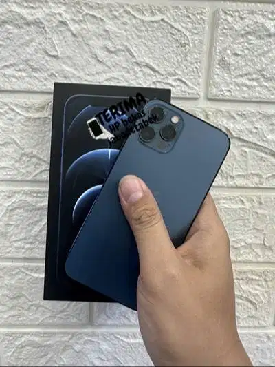 iPhone 15 Pro 128GB Natural Titanium