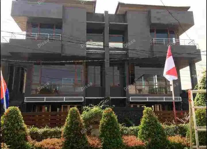 RUMAH ASRI MEWAH  SIAP HUNI ADA LIFT DEKAT  THE PARK PEJATEN