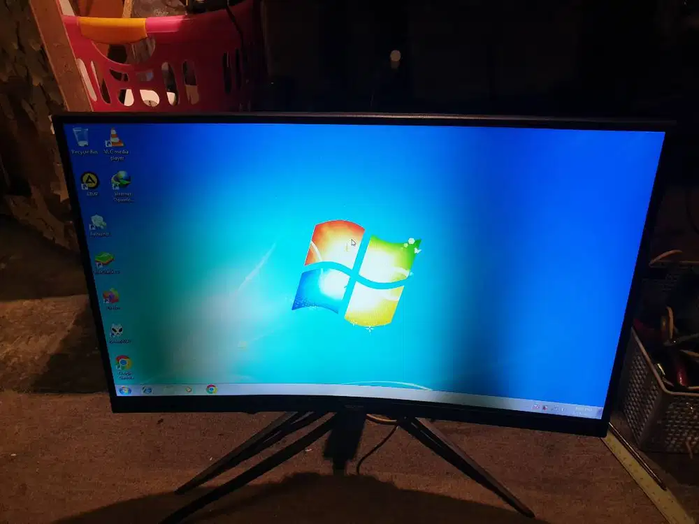 monitor curve pixxel+ xtreme xc24hd