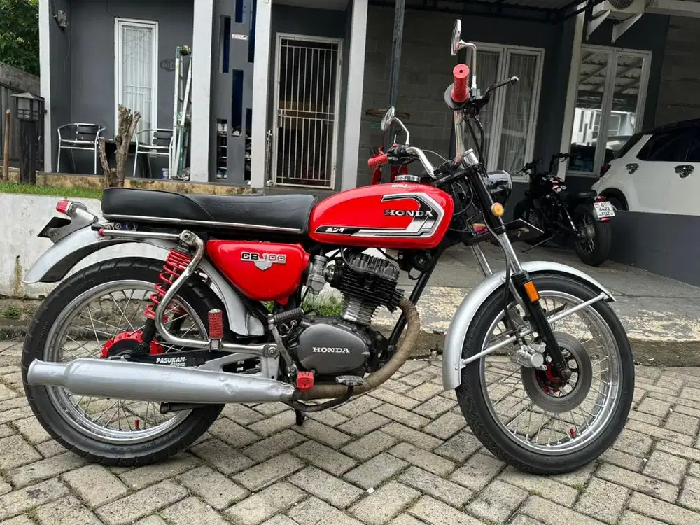 HONDA CB 100  tahun 1973