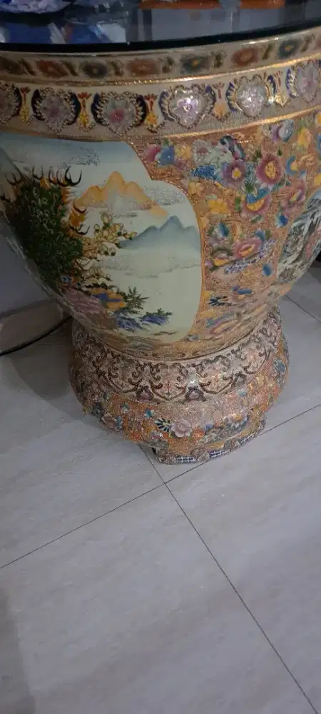 2 Guci barang antik gambar naga