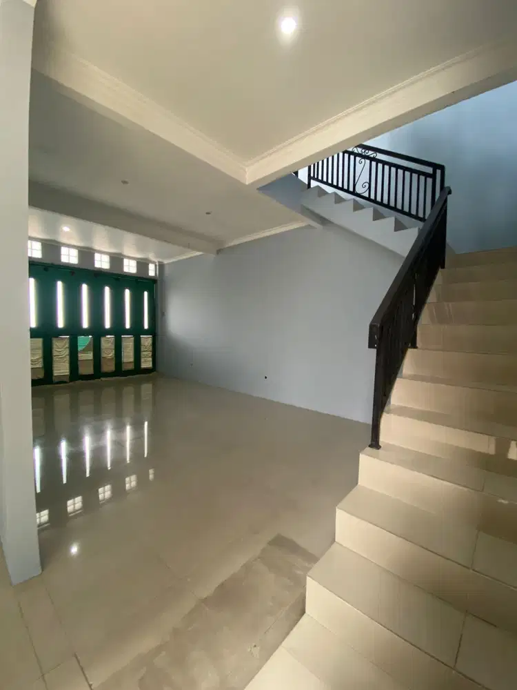 Cijerah, Bandung Ruko 2 Lantai Bagus Siap Pakai